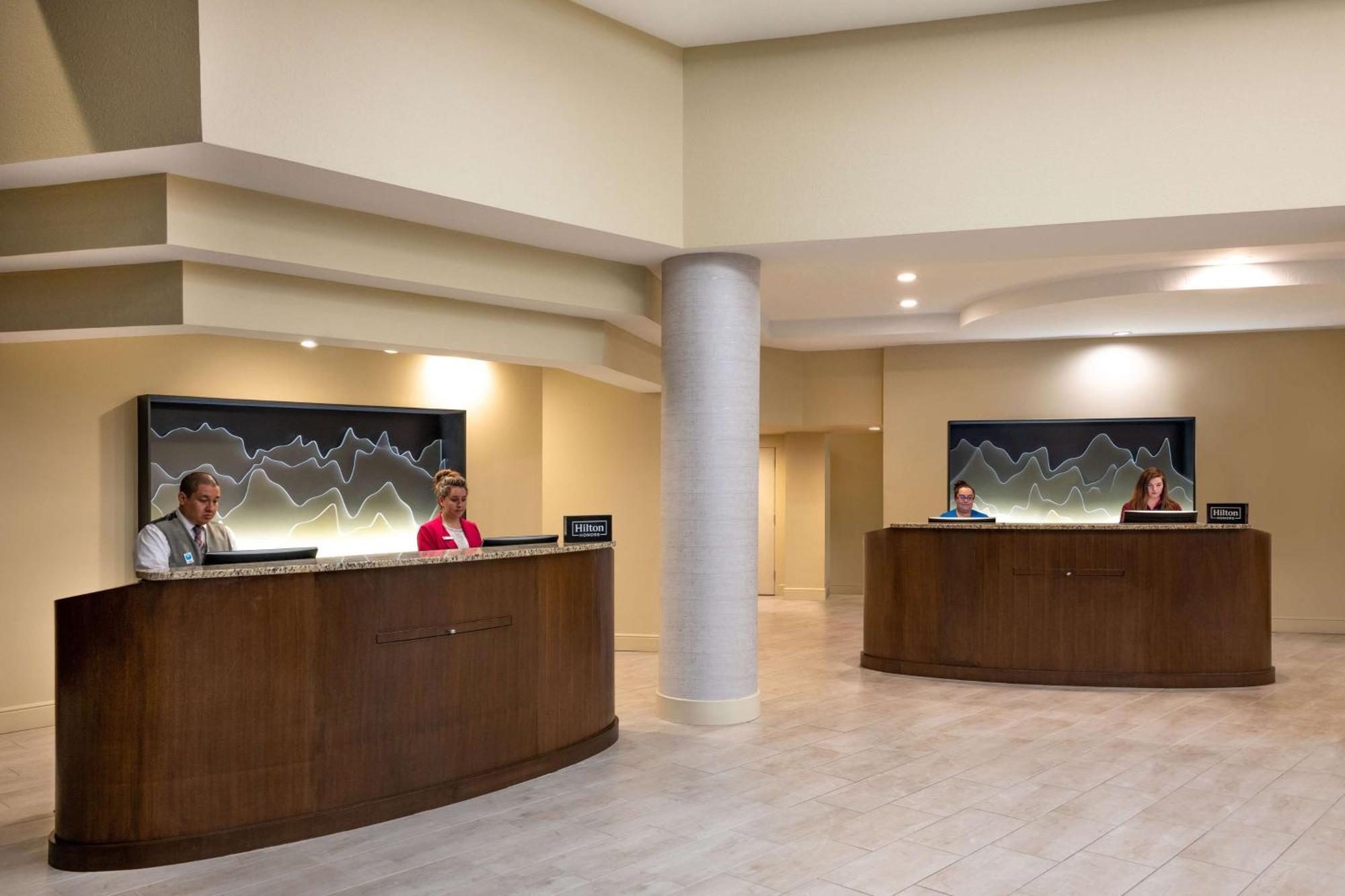 Doubletree By Hilton Hotel Denver - Aurora Eksteriør billede