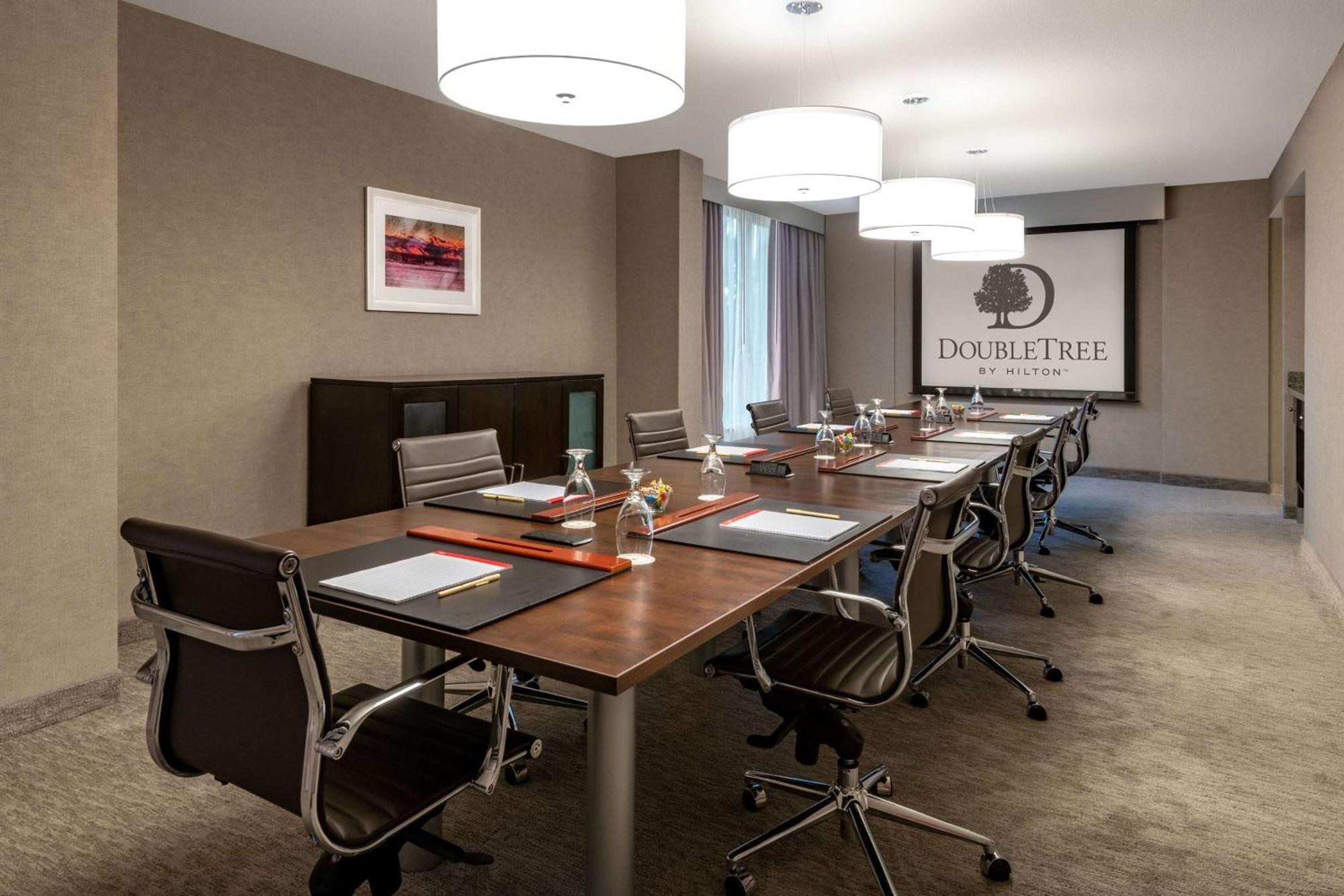 Doubletree By Hilton Hotel Denver - Aurora Eksteriør billede