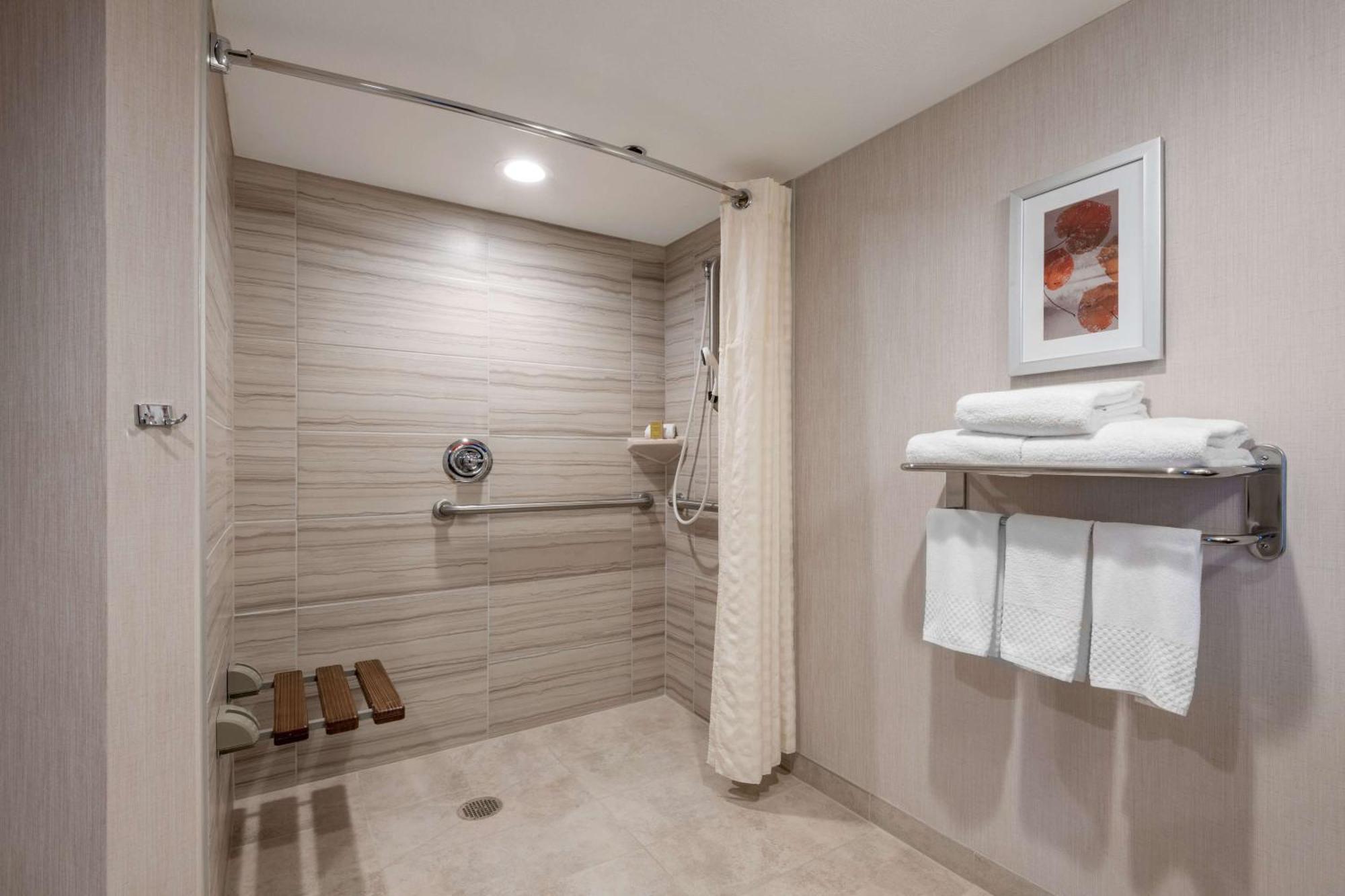 Doubletree By Hilton Hotel Denver - Aurora Eksteriør billede