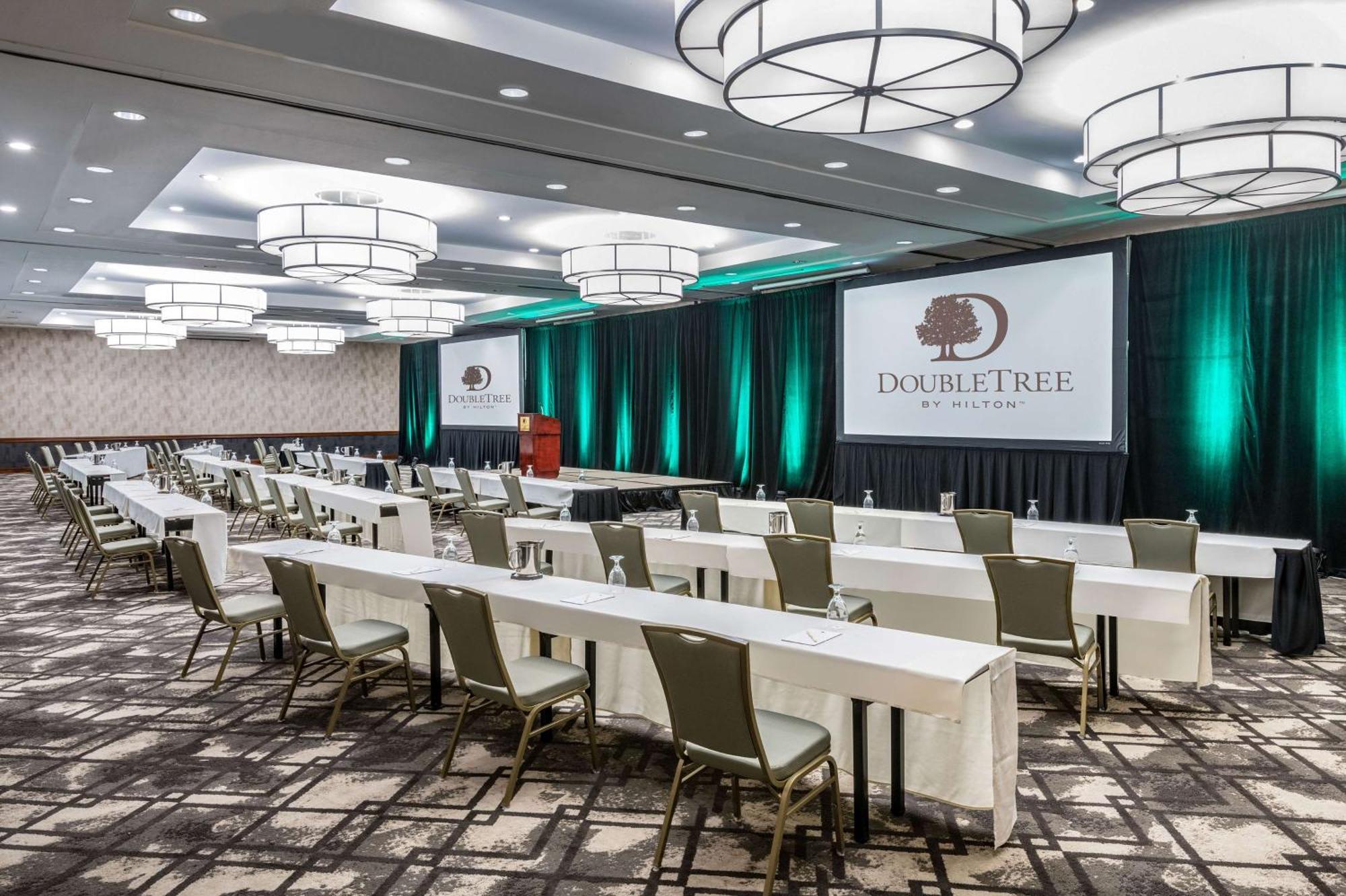Doubletree By Hilton Hotel Denver - Aurora Eksteriør billede